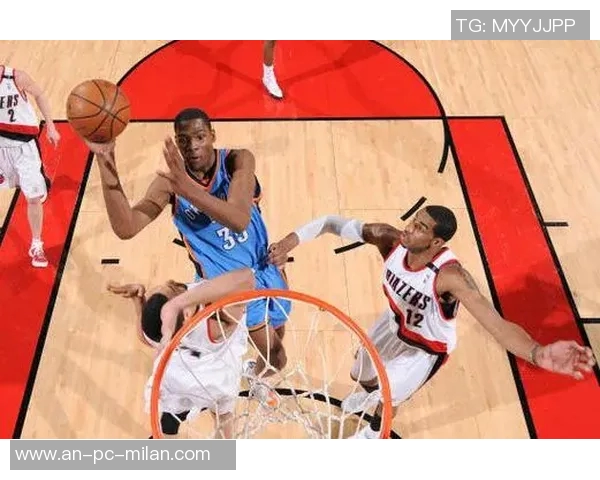 骑士与雷霆精彩对决新浪视频直播全程回顾与精彩瞬间分析